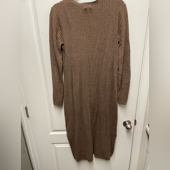 GAP MATERNITY Henley Midi Sweater Dress - Picture 11 of 12